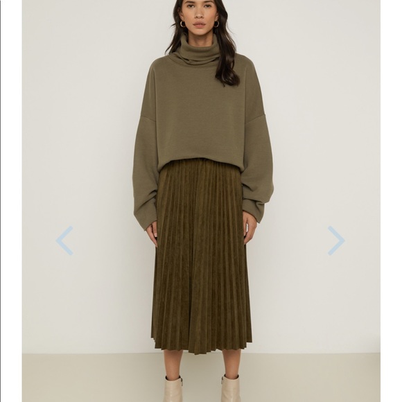 OAK + FORT Pleated Skirt - Picture 2 of 6